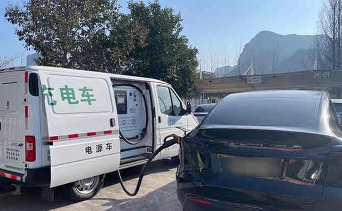 彬州汽车搭电